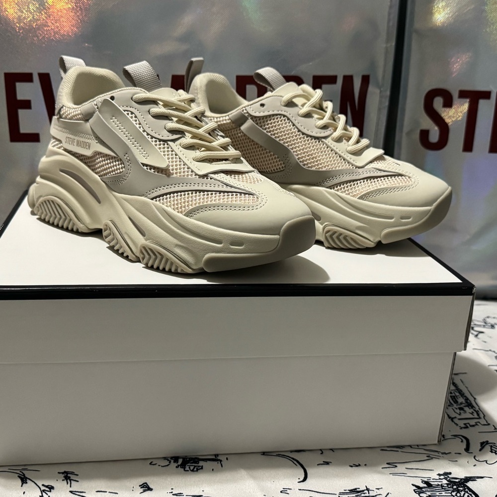 NEW! Steve Madden Women's possession bon/khaki Chunky Sneakers size 7